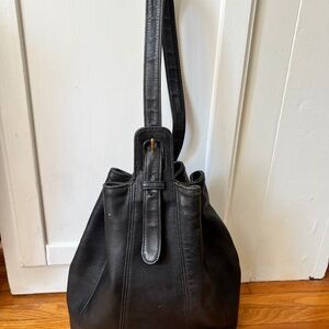 Coach Black Leather FLATIRON Sling Bag Backpack Purse